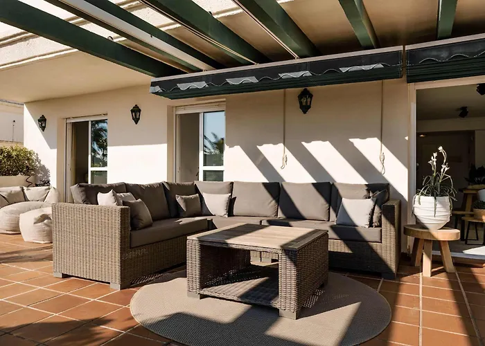 Locrimar Pool Real Padel Proximity * ماربيا