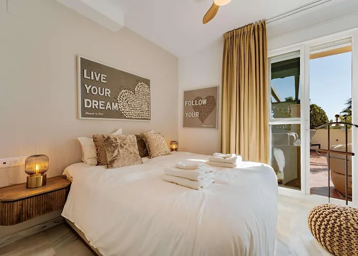 Locrimar Pool Real Padel Proximity * Marbella